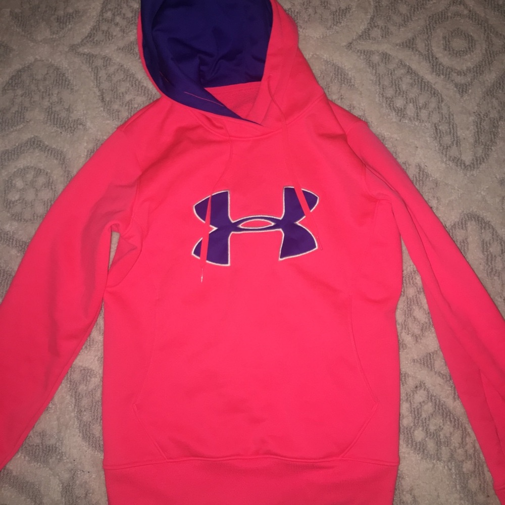 Under armour sweatshirt